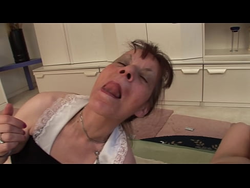 ❤️ Dos abuelas y un abuelo hacen un trío ❌ Video de porno en es.sex-porntube.ru ❌️